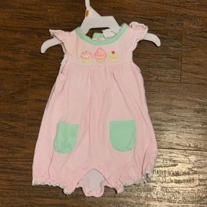 Pink striped cupcake outfit